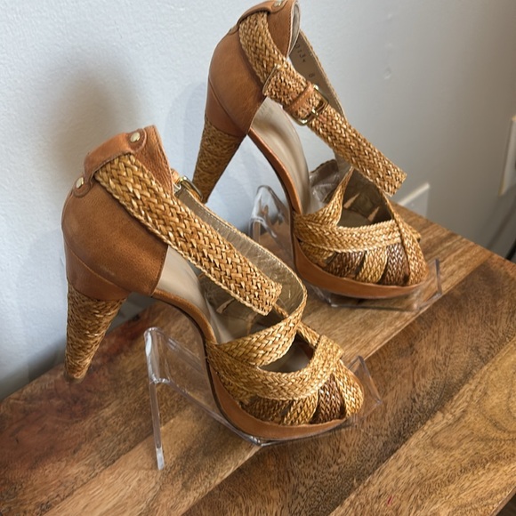 Stuart Weitzman stilletos - Picture 3 of 3